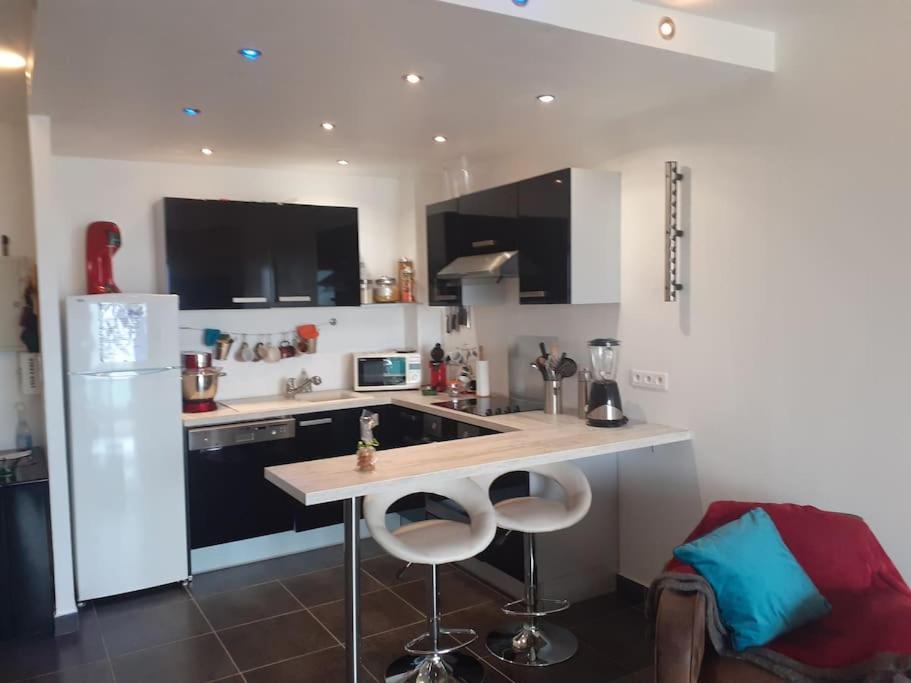 Appartement Vue Mer Avec Parking 阿雅克肖 外观 照片